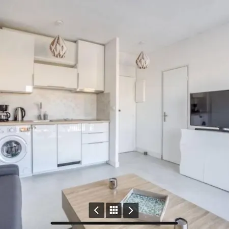 Appartamento Appartement 2 pièces vue mer clim et parking privé *