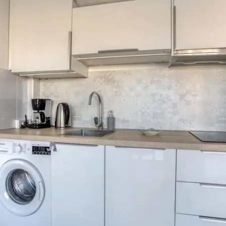 Appartement 2 pièces vue mer clim et parking privé Appartamento Hyères